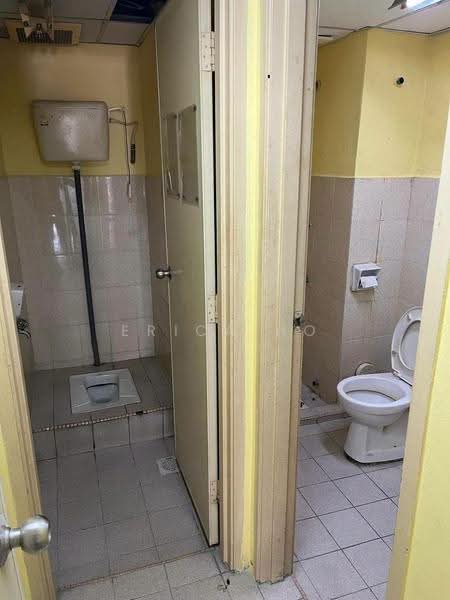 Shop / Office for Sale in Bandar Baru Permas Jaya (Permas Jaya) - Erica Ho - Bathroom - PropertyGuru.com.my