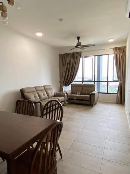 Kediaman Servis untuk Dijual di O'hako Residence - Vincent Chye - Living Room - PropertyGuru.com.my