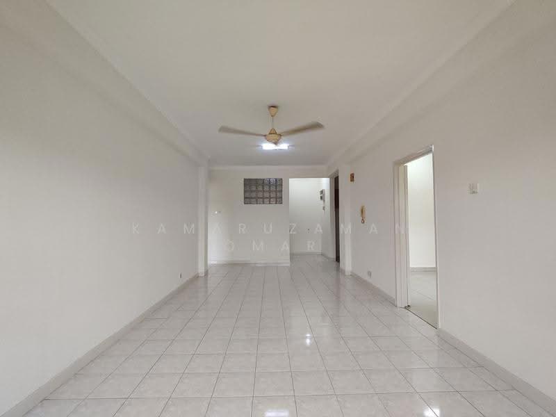 Condominium for Sale at Elaeis 2 - Kamaruzaman Omar - Living Room - PropertyGuru.com.my