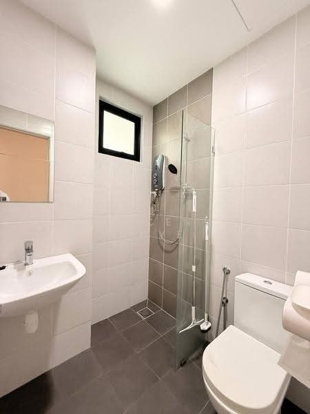 Service Residence for Sale at D'sands Residence - Vincent Chye - Bathroom - PropertyGuru.com.my
