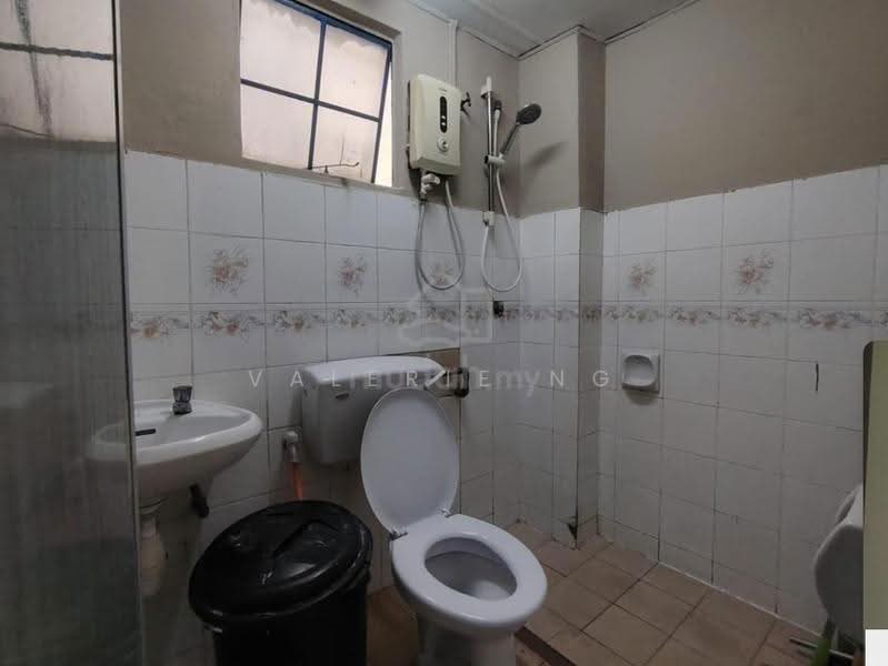 Apartment for Sale at Menara Orkid - Valerie Ng - Bathroom - PropertyGuru.com.my