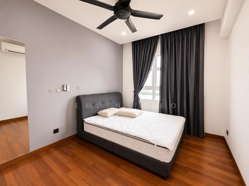Service Residence for Sale at Impiria Residensi Bukit Tinggi Klang - Feeling Teo - Bedroom - PropertyGuru.com.my