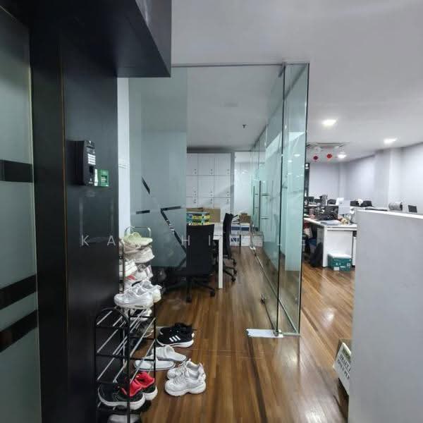 Pejabat untuk Dijual di KL City Centre (Kuala Lumpur) - Kah Hin Lee - Interior - PropertyGuru.com.my