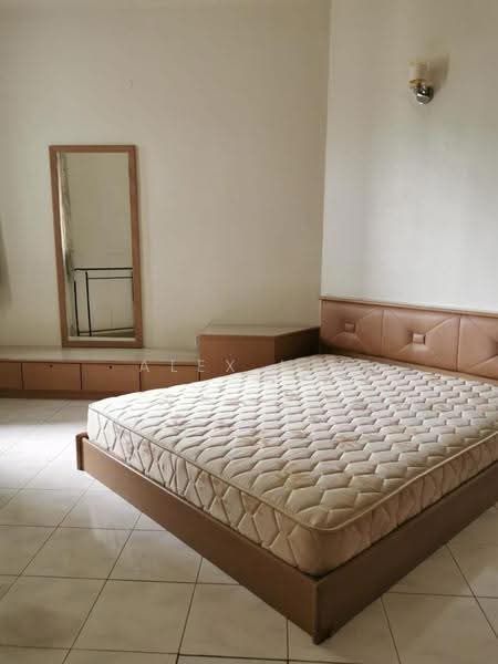 Kondominium untuk Disewa di Marina Bay Condominium - Alex Lim - Bedroom - PropertyGuru.com.my