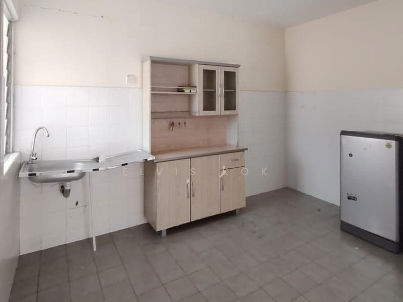 Pangsapuri untuk Dijual di Goodview Heights - Elvis Kok - Kitchen - PropertyGuru.com.my