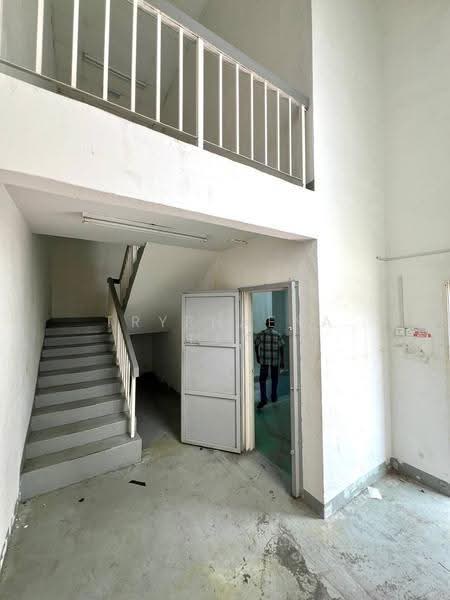 Kilang untuk Disewa di Bandar Seri Alam (Masai) - Tryphaena Tan - Entrance - PropertyGuru.com.my