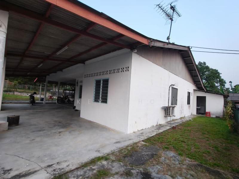 Rumah Teres 1-Tingkat untuk Dijual di Kampung Poh Chee Leng (Skudai) - Kevin Ho - Exterior - PropertyGuru.com.my