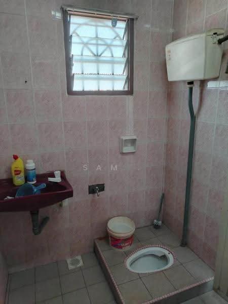 Rumah Teres 1-Tingkat untuk Dijual di Ipoh (Perak) - Sam . - Bathroom - PropertyGuru.com.my