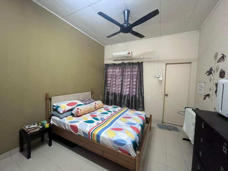 Rumah Teres 2-Tingkat untuk Dijual di Bandar Bukit Raja (Klang) - Alvin Lim - Bedroom - PropertyGuru.com.my