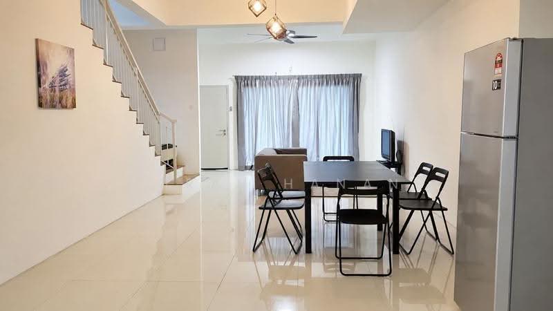 Rumah Teres 2-Tingkat untuk Disewa di Cybersouth (Dengkil) - Farah Hanan - Living Room - PropertyGuru.com.my