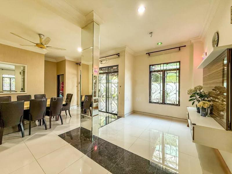 Rumah Berkembar untuk Dijual di Bandar Baru Bangi (Selangor) - Adzura Zamedin - Dining Room - PropertyGuru.com.my