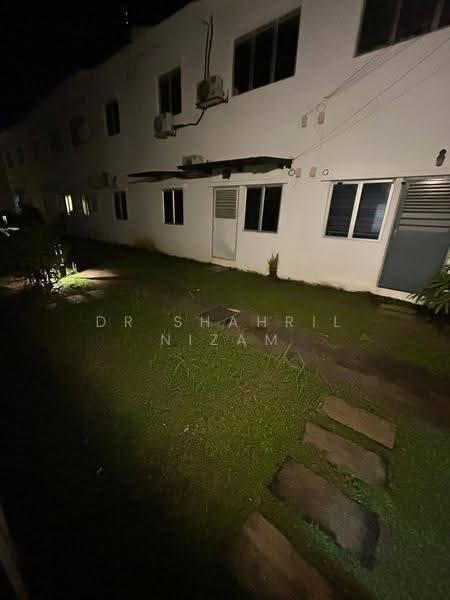 Townhouse for Rent in Kuala Selangor (Selangor) - Dr Shahril Nizam - Exterior - PropertyGuru.com.my
