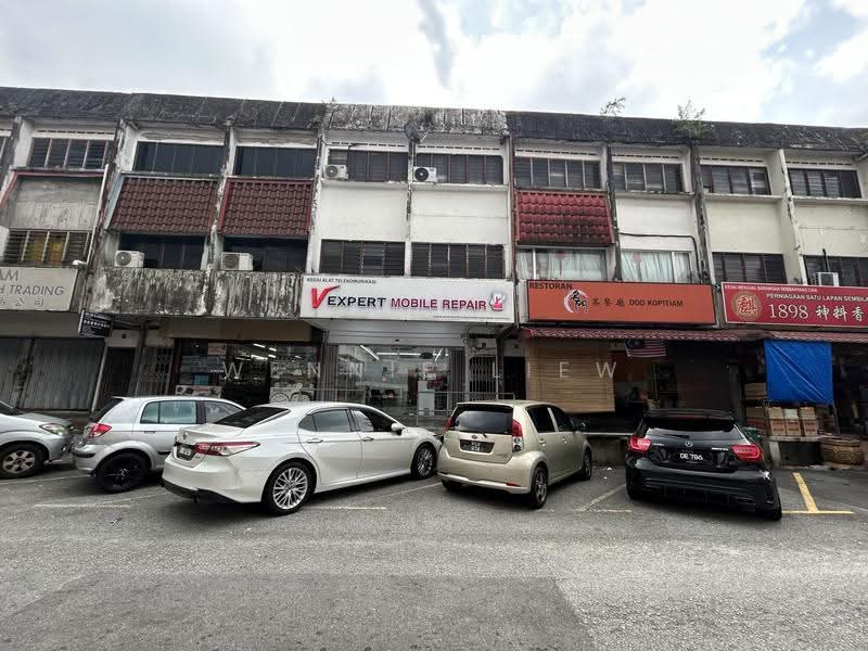 Kedai untuk Disewa di Taman Putra (Ampang) - Wennie Liew - Exterior - PropertyGuru.com.my