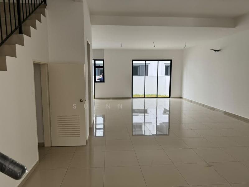 2-storey Terraced House for Sale in Taman Ekoflora (Johor Bahru) - Suenn Low - Living Room - PropertyGuru.com.my