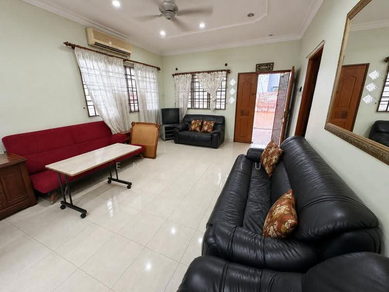 Bungalow House for Sale in Gelugor (Penang) - Enoch Tiu - Living Room - PropertyGuru.com.my
