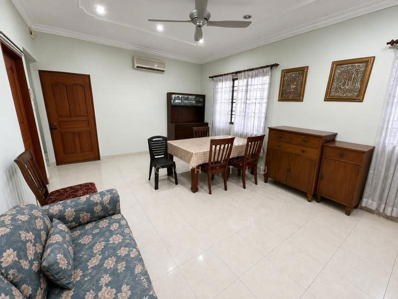 Bungalow House for Sale in Gelugor (Penang) - Enoch Tiu - Living Room - PropertyGuru.com.my