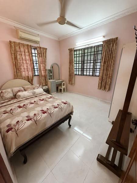 Bungalow House for Sale in Gelugor (Penang) - Enoch Tiu - Bedroom - PropertyGuru.com.my