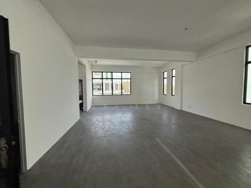 Shop / Office for Rent in Bandar Seri Alam (Masai) - Jesy Tey - Interior - PropertyGuru.com.my