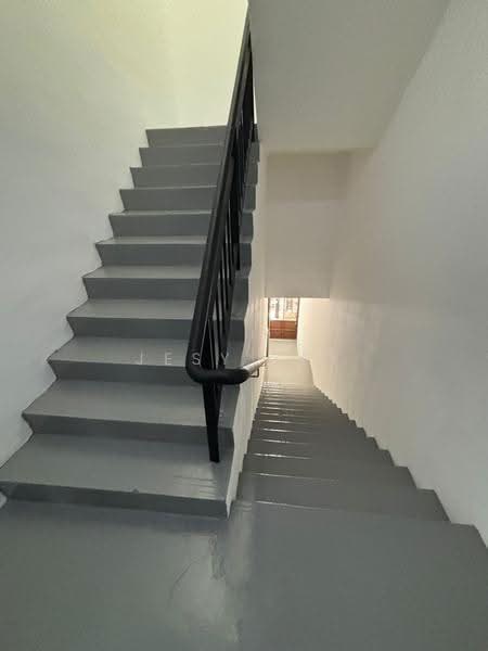 Shop / Office for Rent in Bandar Seri Alam (Masai) - Jesy Tey - Corridor - PropertyGuru.com.my
