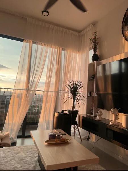Kediaman Servis untuk Disewa di Alira @ Metropark Subang - Edmund Lee - Living Room - PropertyGuru.com.my