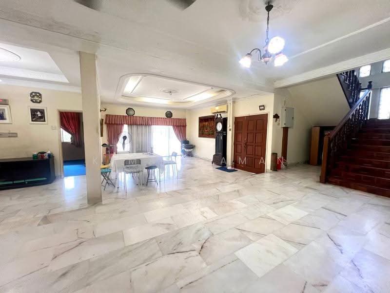 Bungalow House untuk Dijual di Seksyen 3 (Shah Alam) - Kamaruzaman Omar - Living Room - PropertyGuru.com.my