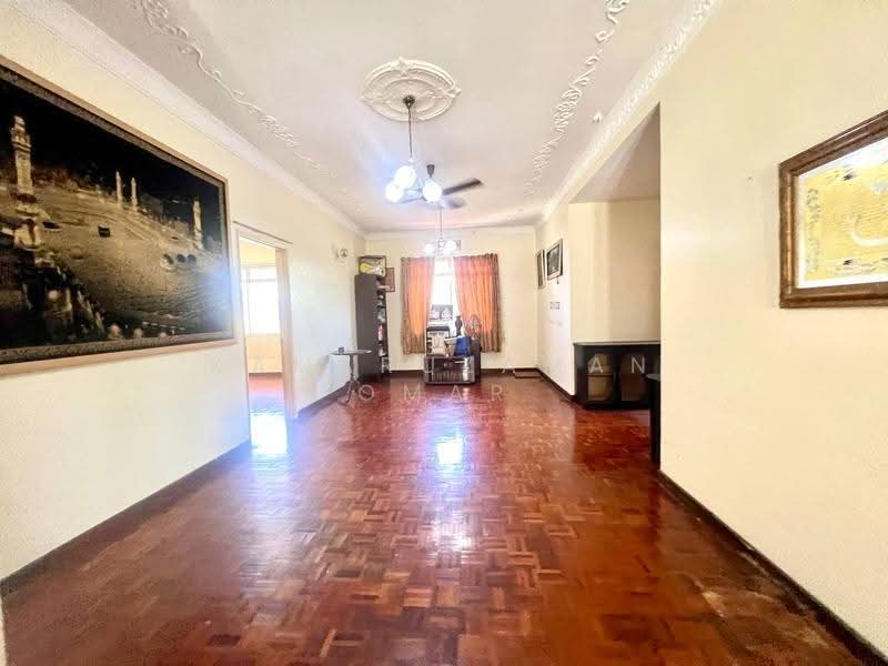 Bungalow House untuk Dijual di Seksyen 3 (Shah Alam) - Kamaruzaman Omar - Living Room - PropertyGuru.com.my