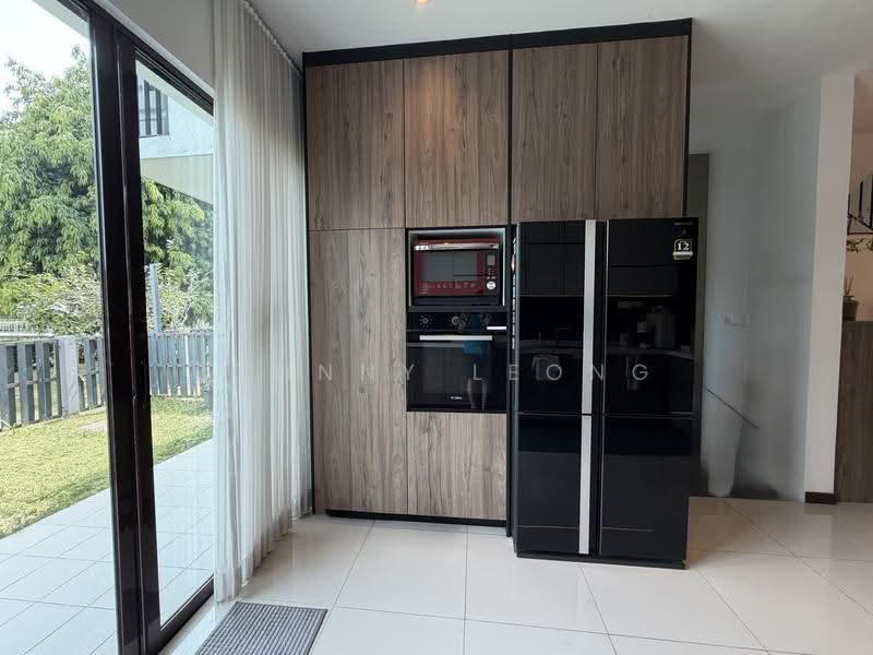 Rumah Teres 2-Tingkat untuk Dijual di Setia Eco Glades (Cyberjaya) - Johnny Leong - Kitchen - PropertyGuru.com.my