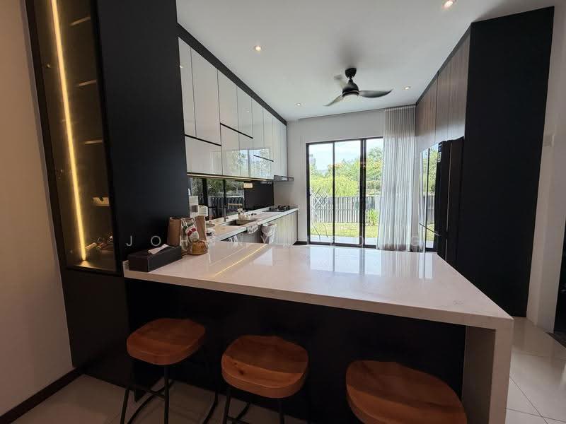 Rumah Teres 2-Tingkat untuk Dijual di Setia Eco Glades (Cyberjaya) - Johnny Leong - Kitchen - PropertyGuru.com.my