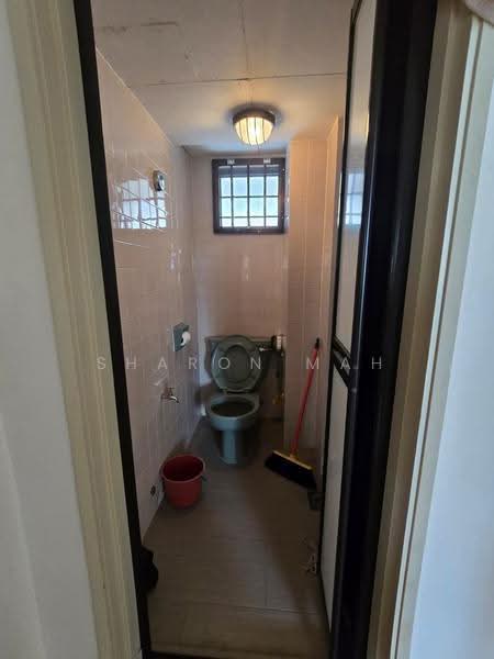Pangsapuri untuk Disewa di Meranti Apartment - Sharon Mah - Bathroom - PropertyGuru.com.my
