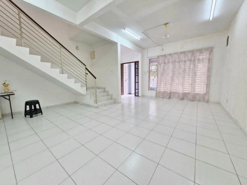 2-storey Terraced House for Sale in Taman Desa Tebrau (Tebrau) - Coco Lee - Living Room - PropertyGuru.com.my