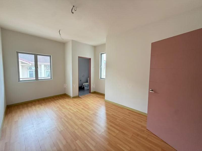 2-storey Terraced House for Sale in Denai Alam (Shah Alam) - Ryan Soo - Interior - PropertyGuru.com.my