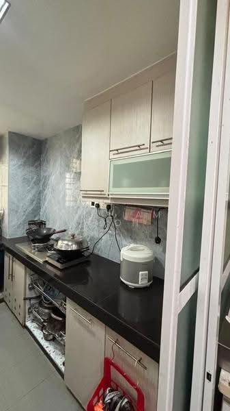Condominium for Sale at Platinum Lake PV 16 - William Yeoh - Kitchen - PropertyGuru.com.my