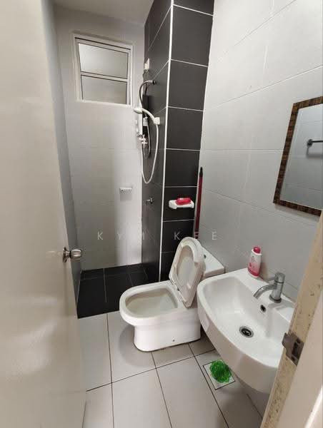 Apartment for Rent at Nusa Heights (Nusa Puncak) - Kym Kee - Bathroom - PropertyGuru.com.my