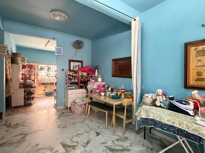 Terraced House for Sale in Taman Tun Perak (Rawang) - Meoon Khor - Kitchen - PropertyGuru.com.my