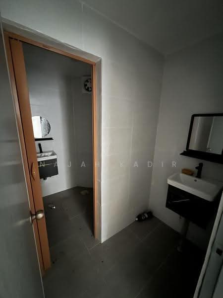 Shop / Office untuk Dijual di Taman Melawati (Ulu Kelang) - Najah Kadir - PropertyGuru.com.my