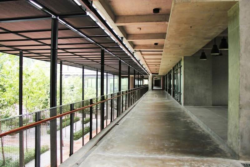 Pejabat untuk Disewa di Petaling Jaya (Selangor) - Najah Kadir - Corridor - PropertyGuru.com.my