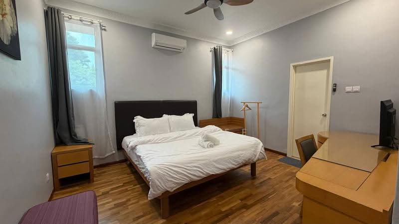 Bungalow House for Rent in Bandar Putra Kulai (Kulai) - Ben Lee - Bedroom - PropertyGuru.com.my