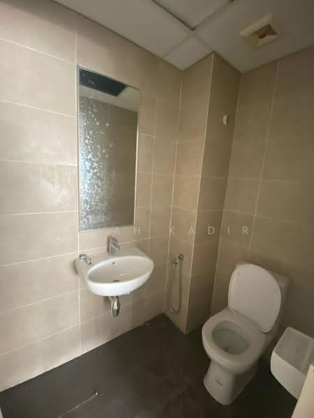 Pejabat untuk Disewa di Cyberjaya (Selangor) - Najah Kadir - Bathroom - PropertyGuru.com.my