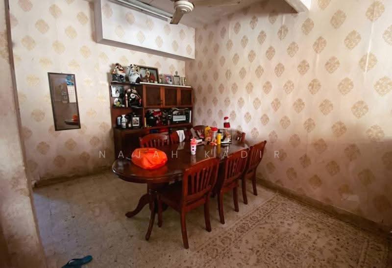 Rumah Teres 2-Tingkat untuk Dijual di Ampang Jaya (Ampang) - Najah Kadir - Dining Room - PropertyGuru.com.my