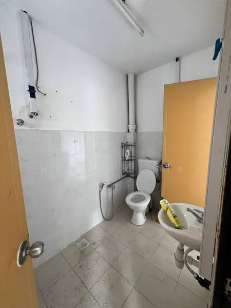 Rumah Teres 2-Tingkat untuk Dijual di Ampang Jaya (Ampang) - Najah Kadir - Bathroom - PropertyGuru.com.my