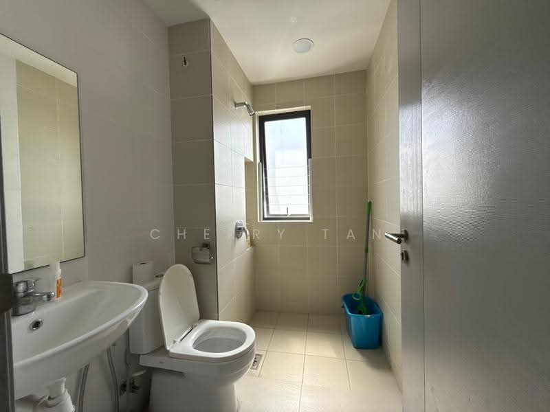 Kediaman Servis untuk Dijual di Residences @ 1 Tebrau - Cherry Tan - PropertyGuru.com.my