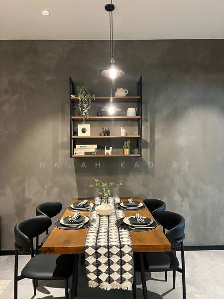 Kediaman Servis untuk Dijual di The Vybe - Najah Kadir - Dining Room - PropertyGuru.com.my