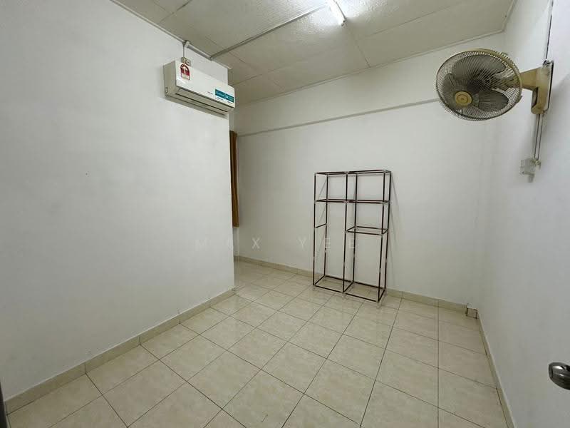Pangsapuri untuk Disewa di Nusa Bestari Shoplot Apartment - Max Yee - Interior - PropertyGuru.com.my