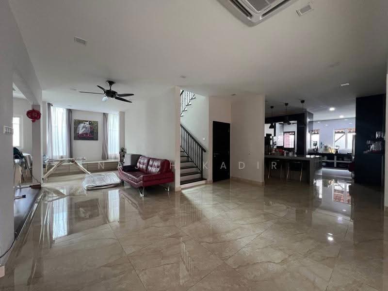 Bungalow House untuk Dijual di Country Heights (Kajang) - Najah Kadir - Living Room - PropertyGuru.com.my