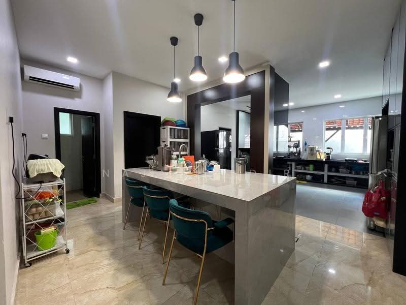 Bungalow House untuk Dijual di Country Heights (Kajang) - Najah Kadir - Kitchen - PropertyGuru.com.my