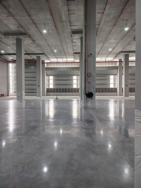 Warehouse for Rent in Shah Alam (Selangor) - Tries Chalil - Interior - PropertyGuru.com.my