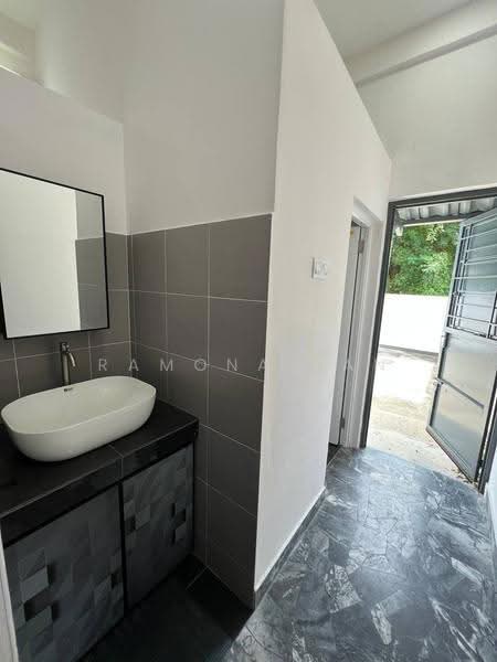 Rumah Teres 2-Tingkat untuk Disewa di Taman Sinn Semabok (Melaka City) - Ramona Tan - PropertyGuru.com.my