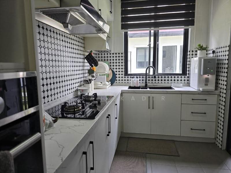 2-storey Terraced House for Sale in Setia Eco Glades (Cyberjaya) - Najah Kadir - Kitchen - PropertyGuru.com.my
