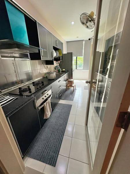 Townhouse for Sale in Shah Alam (Selangor) - Najah Kadir - Kitchen - PropertyGuru.com.my