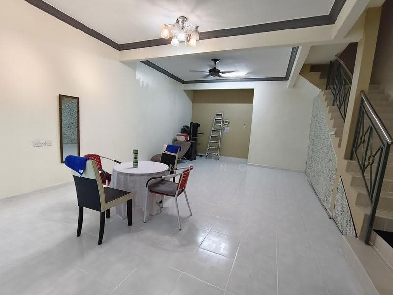 Rumah Teres 2-Tingkat untuk Dijual di Taman Impian Indah (Bukit Mertajam) - Jane Ng - Living Room - PropertyGuru.com.my